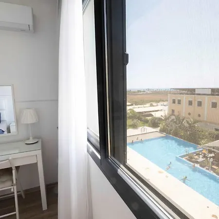 Sea View Remus Family 2 Bdr * نيقوسيا