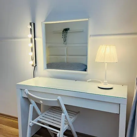 Sea View Remus Family 2 Bdr شقة