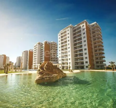 Sea View Remus Family 2 Bdr شقة