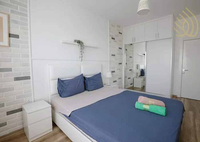 Sea View Remus Family 2 Bdr 尼科西亚