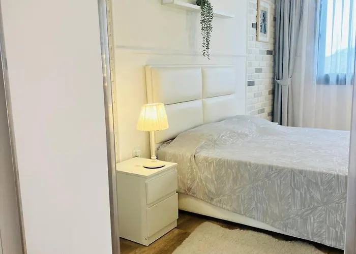 Sea View Remus Family 2 Bdr 尼科西亚